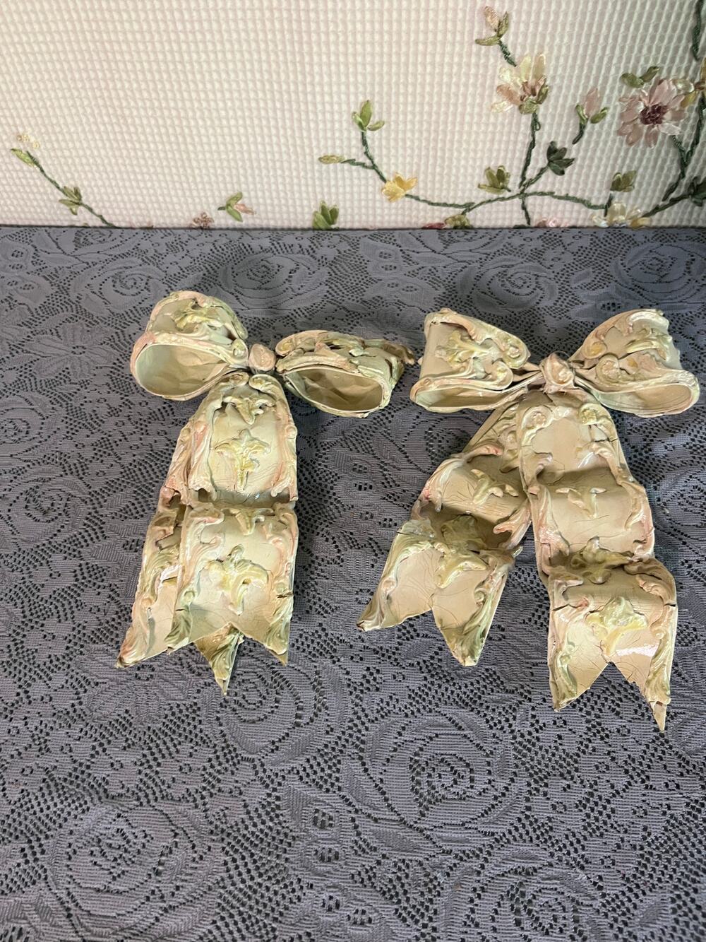 Ornate Vintage Cream Ivory Bow Ribbon Appliques Rococo Scrollwork Shabby Chic